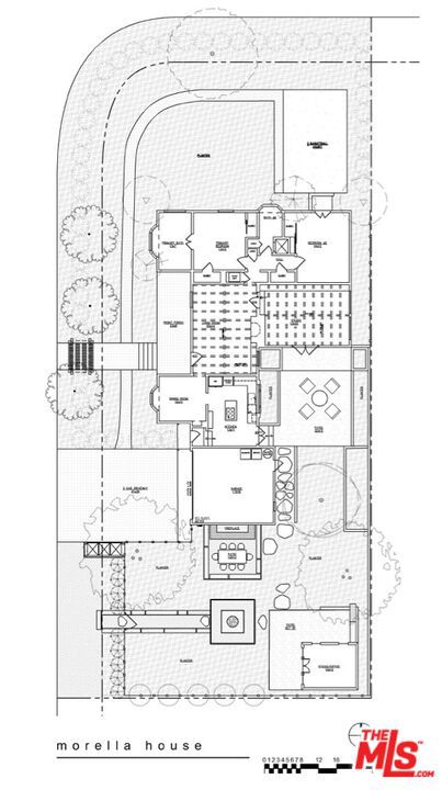 5105 Morella Avenue, Valley Village CA: https://media.crmls.org/mediaz/32162a05-1092-44dd-bfc6-3c0f578dff66.jpg