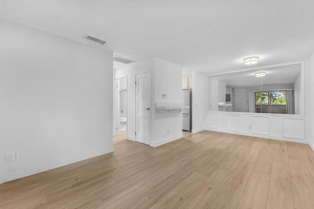 2825 N Los Felices, Palm Springs CA: https://media.crmls.org/mediaz/321771e9-46ff-43e5-8c72-b1cba28c6337.jpg