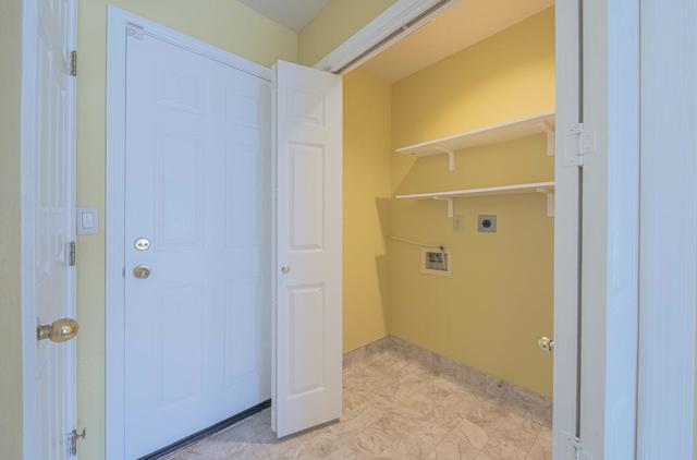 736 Potrero Way, Salinas CA: https://media.crmls.org/mediaz/3217be46-fae2-4191-9e09-29df1ba3e76c.jpg