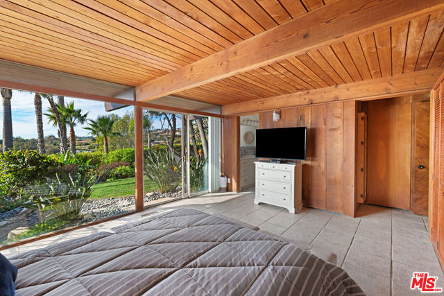 Drew Fenton | 27058 Sea Vista Drive Malibu CA | MLS: 6875395