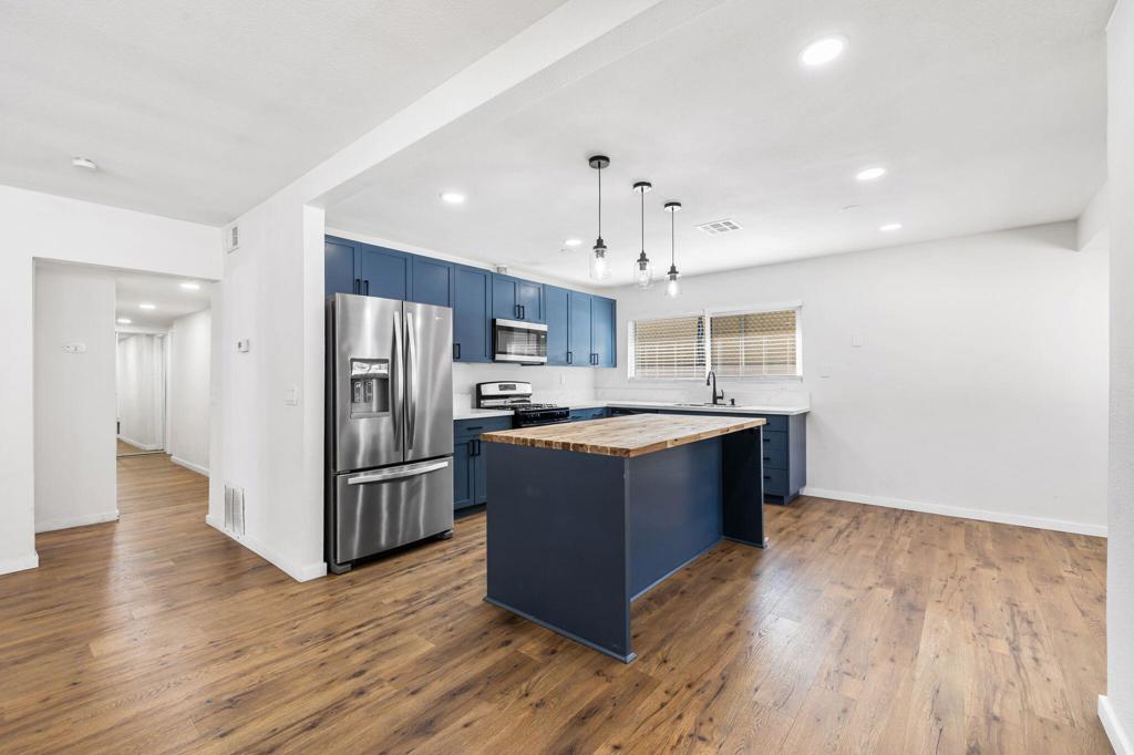 MLS #219138140DA image #4