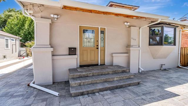 1144 S 9th Street, San Jose CA: https://media.crmls.org/mediaz/321811cf-ff7b-4668-ae5b-7dd488b189de.jpg