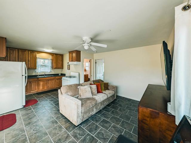 Image 49 of 75 For 9848 Vista Viejas