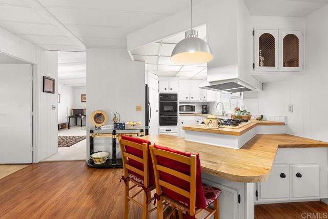 Detail Gallery Image 14 of 44 For 276 N El Camino Real #97,  Oceanside,  CA 92058 - 2 Beds | 2 Baths