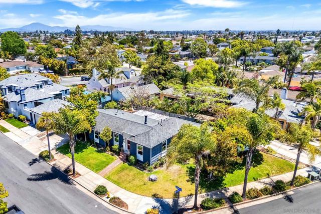 4725 Adams Ave, San Diego CA: https://media.crmls.org/mediaz/32197384-4537-46ea-9825-95ee4ad664eb.jpg