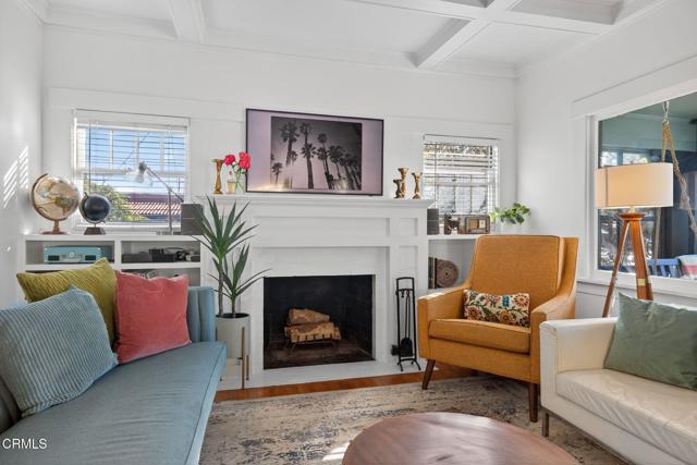 Detail Gallery Image 21 of 79 For 407 Magnolia Ave, Oxnard,  CA 93030 - 5 Beds | 2 Baths