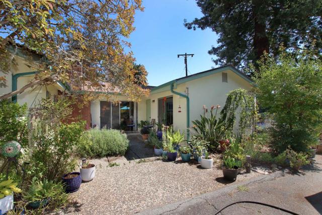 46 Valley View Road, Watsonville CA: https://media.crmls.org/mediaz/321add79-fa6d-4033-ad6c-1f7e1e7d9e6f.jpg