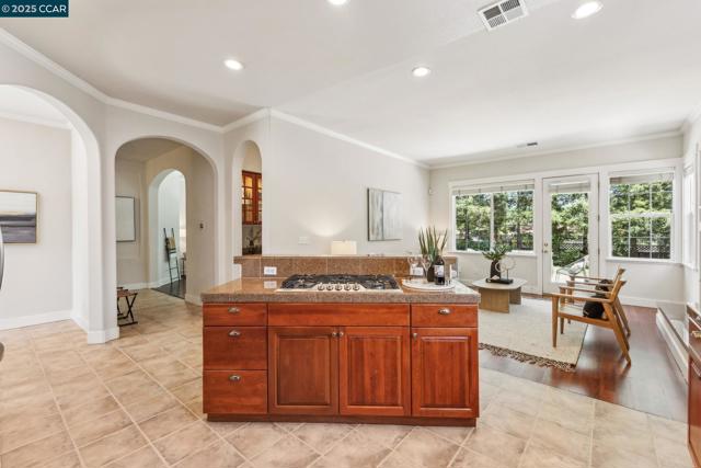 4280 Marietta Ct, Concord CA: https://media.crmls.org/mediaz/321b00e2-3035-4f05-9cd4-21928f08b5de.jpg