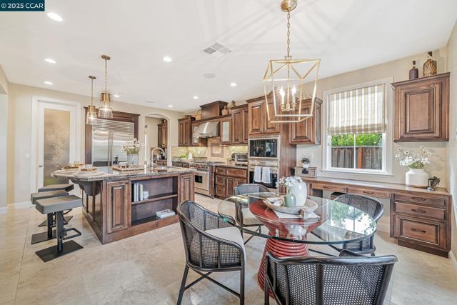 120 Tamarind Ln, Danville CA: https://media.crmls.org/mediaz/321b0569-57b9-4831-a5a5-8e1e0949ef80.jpg