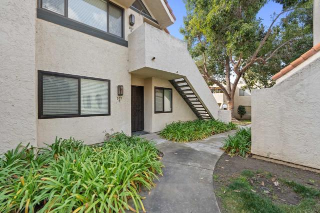 Detail Gallery Image 1 of 30 For 337 N Melrose Dr #E,  Vista,  CA 92083 - 2 Beds | 2 Baths