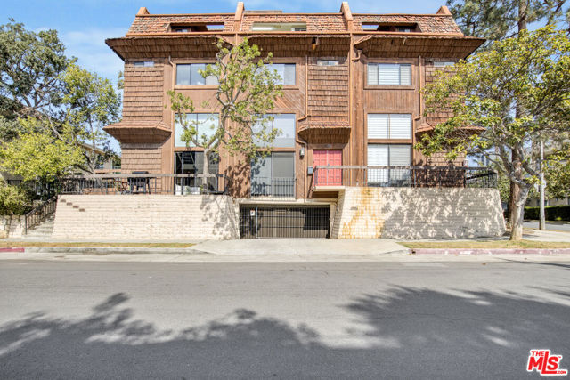 Drew Fenton | 986 Granville Avenue Los Angeles CA | MLS: 7446330 Drew Fenton | 986 Granville Avenue Los Angeles CA | MLS: 7446330