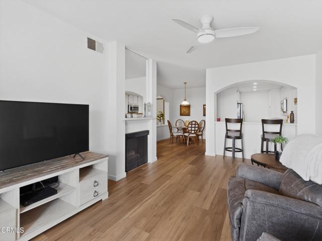 Detail Gallery Image 5 of 33 For 350 Paseo De Playa #206,  Ventura,  CA 93001 - 2 Beds | 2 Baths