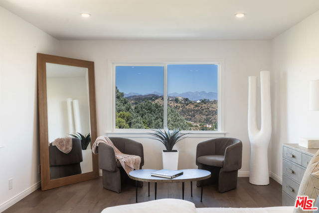Image 31 of 38 For 8300 Grand View Drive