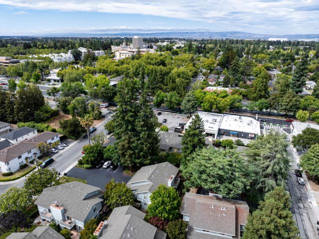 987 Lane Avenue, Mountain View CA: https://media.crmls.org/mediaz/321f8584-f094-4780-a697-40c6aa29bed4.jpg