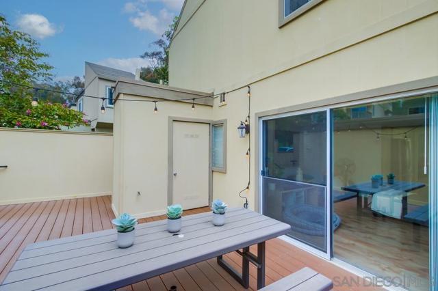 10565 Caminito Basswood, San Diego CA: https://media.crmls.org/mediaz/321fb312-95f7-43cd-aaa9-03e39ed618e4.jpg