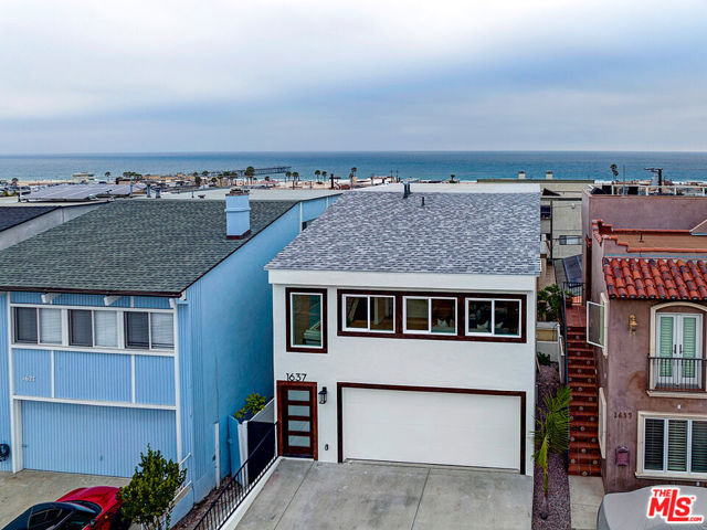 1637 MONTEREY Boulevard, Hermosa Beach, California 90254, 3 Bedrooms Bedrooms, ,1 BathroomBathrooms,Residential,Sold,MONTEREY,22169049