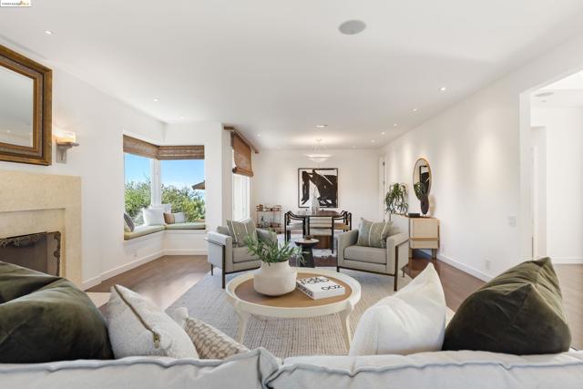 Image 11 of 49 For 251 Pershing Dr