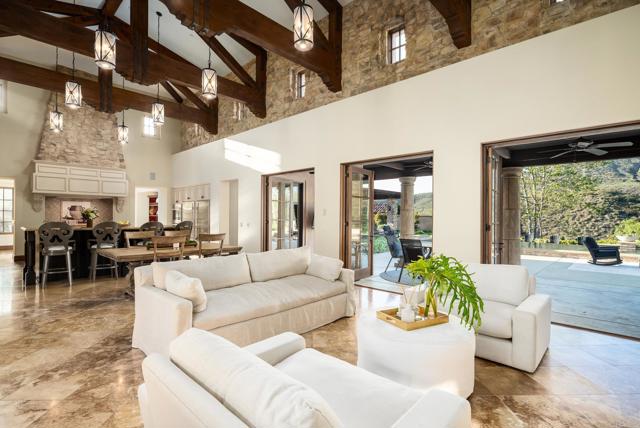 4258 Via Ravello, Rancho Santa Fe CA: https://media.crmls.org/mediaz/3221c590-6e83-41a4-b246-28da4753f7a2.jpg