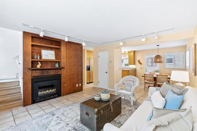 303 Cherry Avenue, Capitola CA: https://media.crmls.org/mediaz/32220a09-03e9-4794-ba6b-11e92ea0675d.jpg