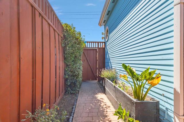 722 Cayuga Street, Santa Cruz CA: https://media.crmls.org/mediaz/3222c093-759c-454e-90c3-0382c43ba549.jpg