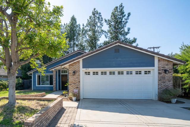 103 S Mercedes Rd, Fallbrook, CA 92028