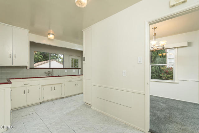 Detail Gallery Image 10 of 27 For 3420 Mary Ann St, La Crescenta,  CA 91214 - 4 Beds | 2 Baths