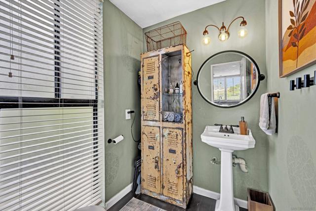 675 S. Sierra Ave, Solana Beach CA: https://media.crmls.org/mediaz/32251a21-9072-488e-9983-2908f9d8731a.jpg