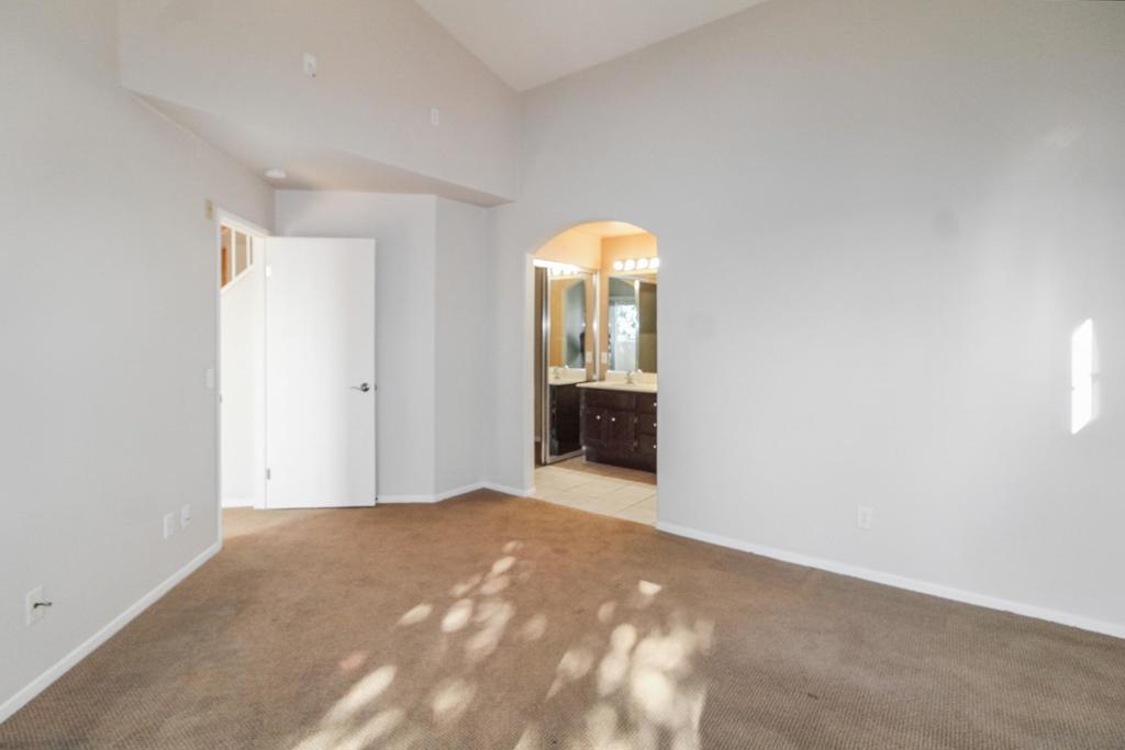 MLS #250040370SD image #23