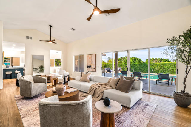 67980 Foothill Road, Cathedral City CA: https://media.crmls.org/mediaz/32257304-98e3-4810-a076-d1566682647e.jpg
