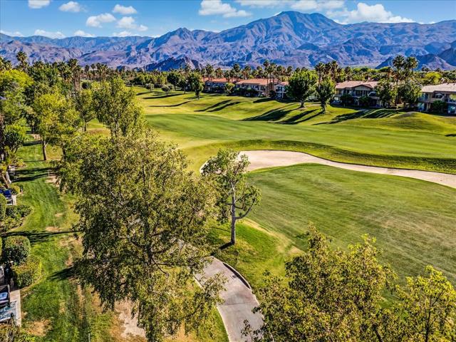 55347 Winged Foot, La Quinta CA: https://media.crmls.org/mediaz/3225785e-0ab3-486b-a757-854a6d5b1b14.jpg