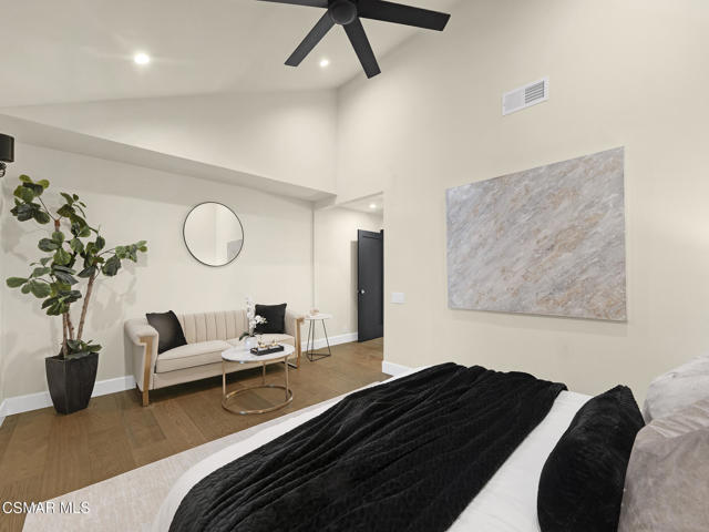 3032 E Black Hills Court, Westlake Village CA: https://media.crmls.org/mediaz/3225ecc1-50a4-434e-8409-5afeb0509d8e.jpg
