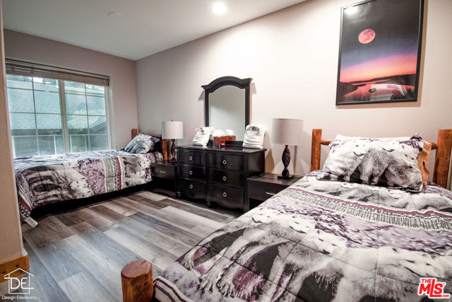 8732 Rainbow Avenue, Kings Beach CA: https://media.crmls.org/mediaz/32262aa8-8c64-43b0-a441-8c7b96caffdd.jpg