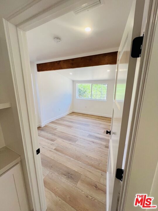 3815 Fernwood Avenue, Los Angeles CA: https://media.crmls.org/mediaz/32271b78-0644-4181-b490-e326eaa98087.jpg