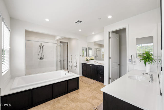 481 Alabama Street, Ventura CA: https://media.crmls.org/mediaz/322727e9-ae41-4e1a-96dd-4a20f8bd1e96.jpg