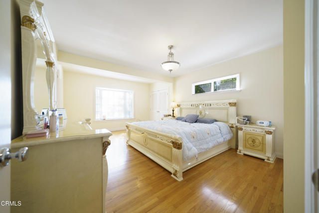 Image 24 of 46 For 4711 Briggs Avenue