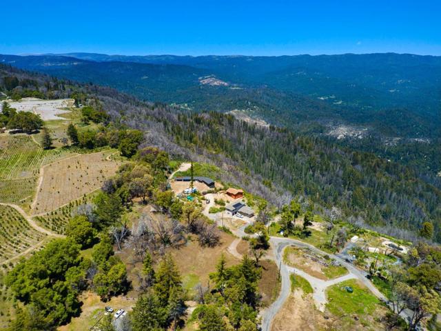 300 Braemoor Drive, Santa Cruz CA: https://media.crmls.org/mediaz/3229724c-06d9-4608-a82f-502573273c38.jpg