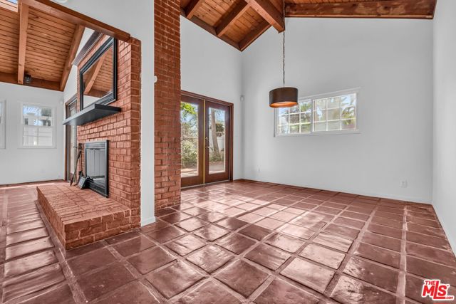 408 Talbert Street photo 6