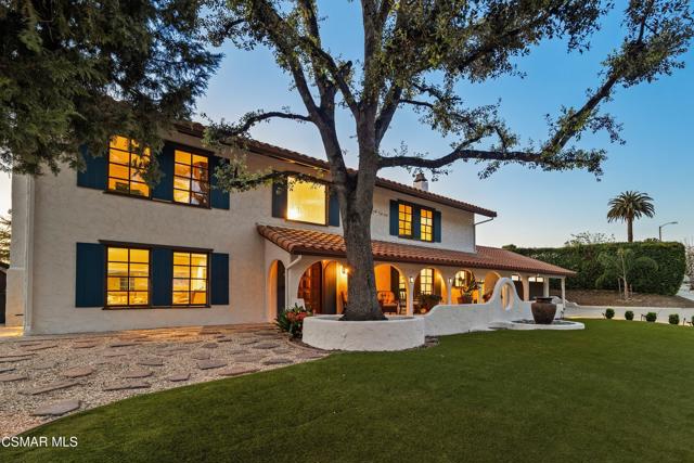 863 Falmouth Street, Thousand Oaks CA: https://media.crmls.org/mediaz/322a3e54-6289-431d-90bb-960e98fed5e7.jpg
