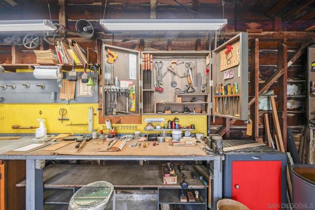 1432 E 20th St, National City CA: https://media.crmls.org/mediaz/322a5314-e697-4913-a336-2a952a9b6a1b.jpg