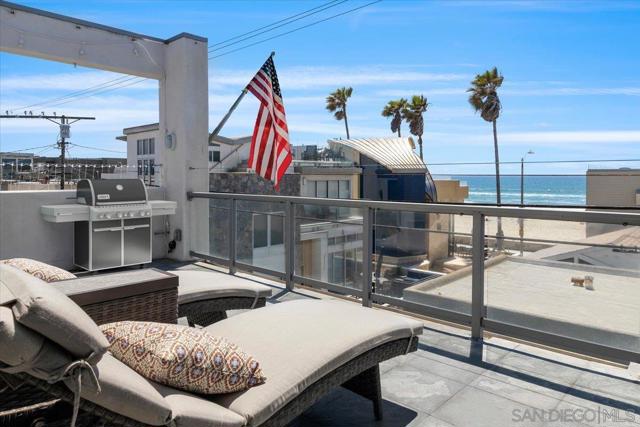 710 Verona Court, San Diego CA: https://media.crmls.org/mediaz/322aea05-727a-4ac9-8e58-d8cd55a1f4dc.jpg