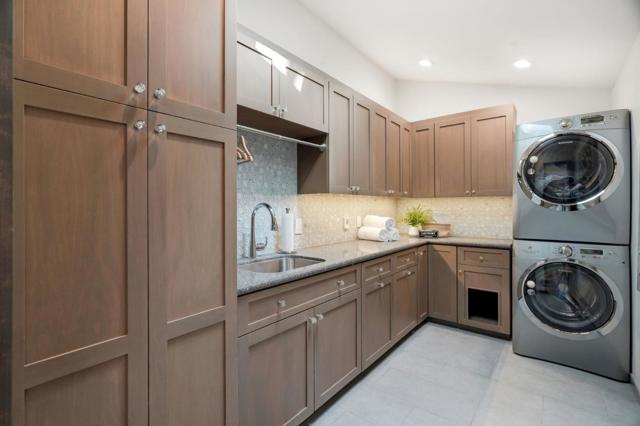 13525 Surrey Lane, Saratoga CA: https://media.crmls.org/mediaz/322b16e6-eae7-4d10-9ea9-66b6f9dbbd6e.jpg