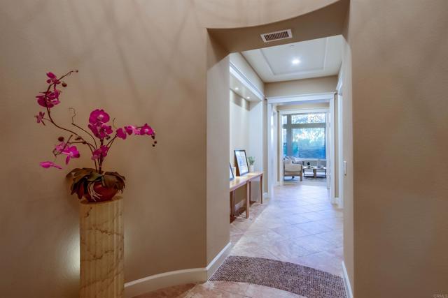 Detail Gallery Image 6 of 37 For 545 Quail Pointe Ln, Encinitas,  CA 92024 - 4 Beds | 3/1 Baths