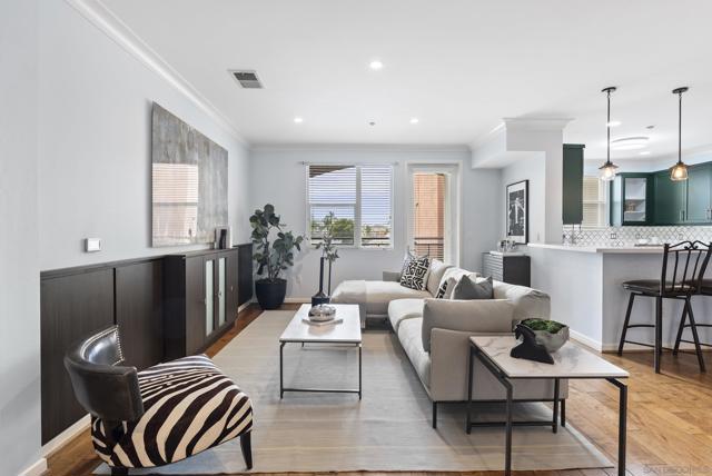 3687 4th Ave, San Diego CA: https://media.crmls.org/mediaz/322cde17-5f75-4211-ae87-157dfeb2a390.jpg