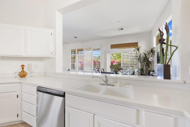 37261 Mojave Sage Street, Palm Desert CA: https://media.crmls.org/mediaz/322d39c0-4cb4-44d5-b43e-046c35b7deef.jpg