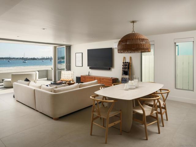2841 Bayside Walk, San Diego CA: https://media.crmls.org/mediaz/322d56a6-e404-49a9-8ed0-48555b2fa015.jpg