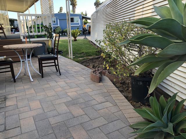 112 Yellowstone Drive, Oxnard CA: https://media.crmls.org/mediaz/322dbdb9-7836-4671-9109-88a086f794e0.jpg