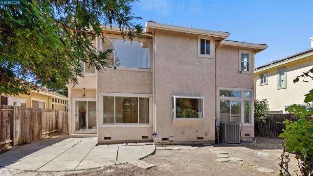 2117 Mark Twain Dr, Antioch CA: https://media.crmls.org/mediaz/322dc76a-35ef-4f5a-90aa-726e98ccb6d4.jpg