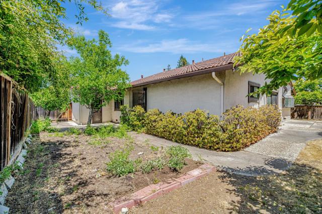 668 Litton Court, Sunnyvale CA: https://media.crmls.org/mediaz/322f6a9b-e793-4e57-a26a-9f0c428320fe.jpg