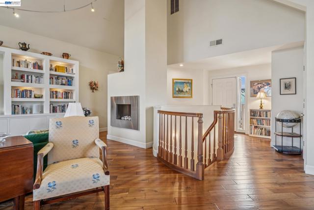 Image 25 of 44 For 9 Regulus Court