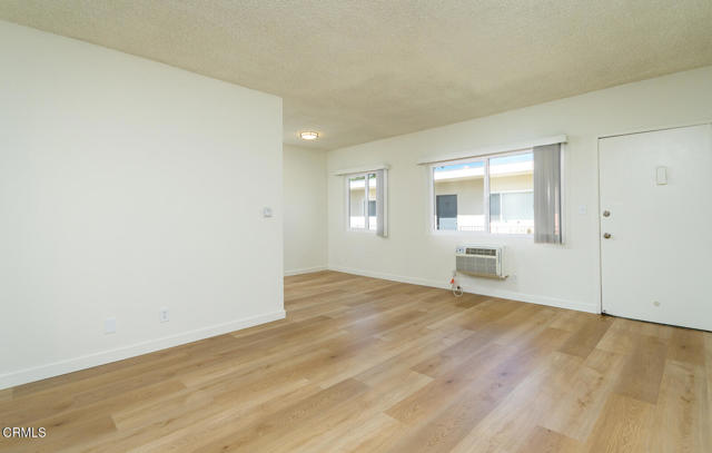 657 W Milford Street, Glendale CA: https://media.crmls.org/mediaz/32306c8d-5211-4325-9762-4b74f12154ed.jpg